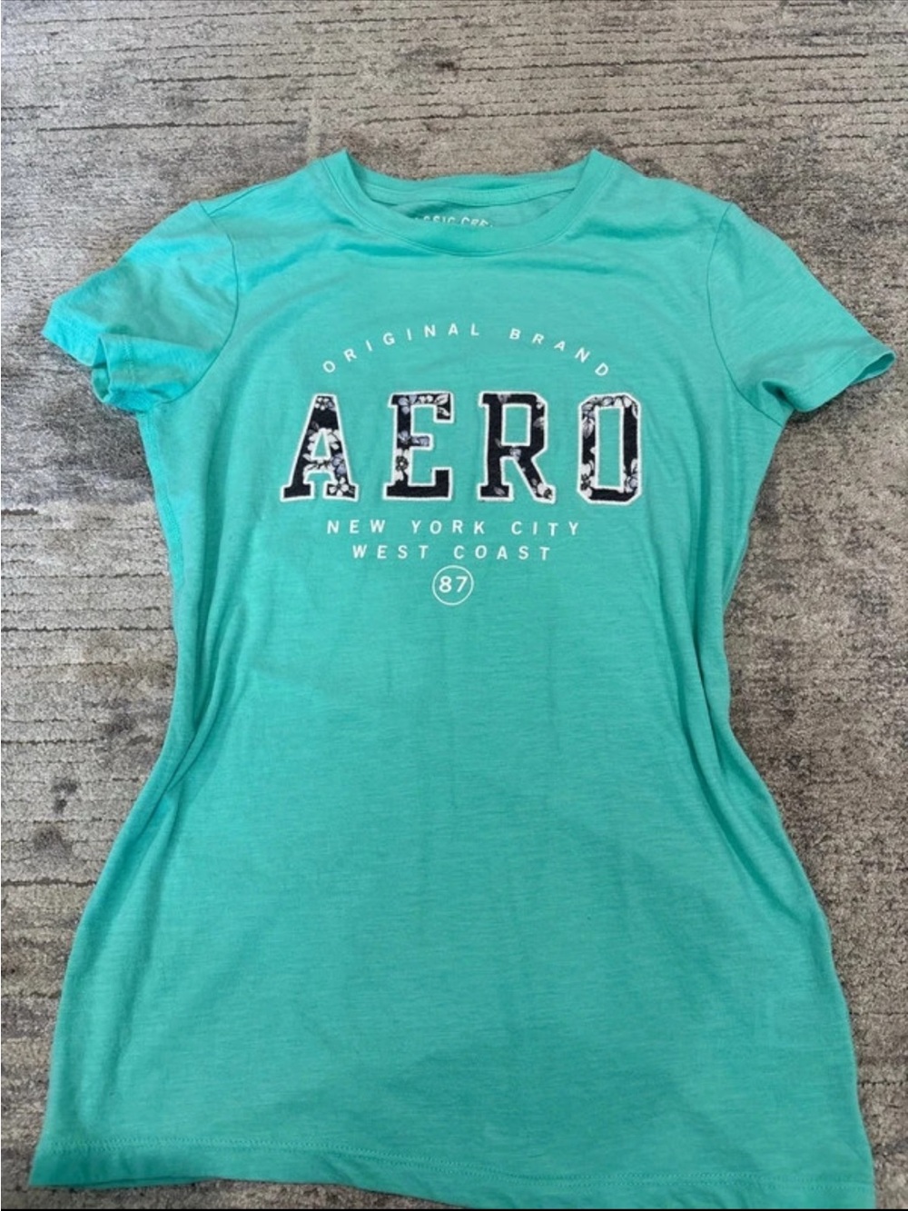 Aeropostale Turquoise Graphic Short Sleeve Tee